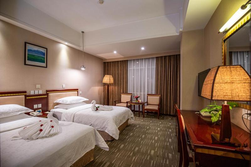 Kunming Golden Spring Hotel Экстерьер фото