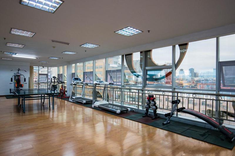 Kunming Golden Spring Hotel Экстерьер фото