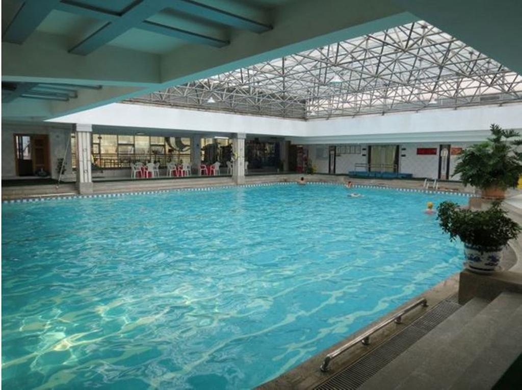 Kunming Golden Spring Hotel Экстерьер фото