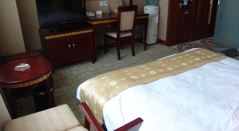 Kunming Golden Spring Hotel Экстерьер фото