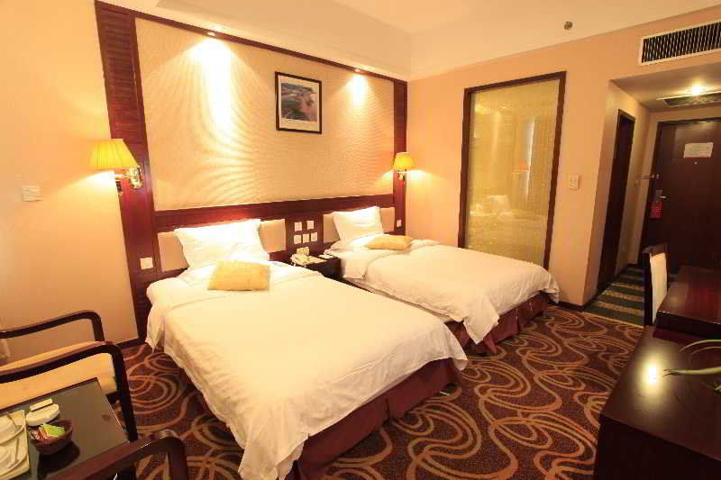 Kunming Golden Spring Hotel Экстерьер фото
