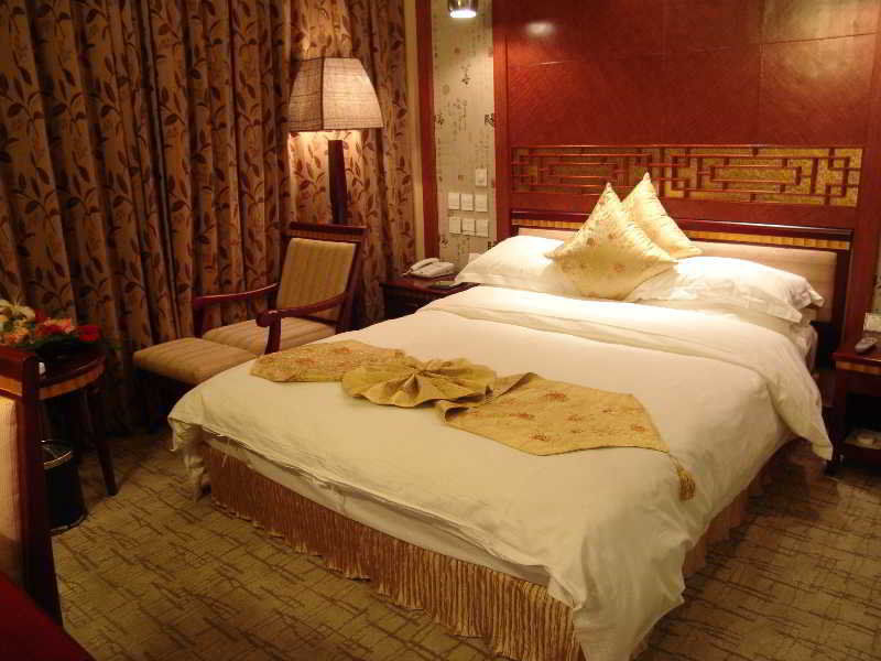 Kunming Golden Spring Hotel Экстерьер фото