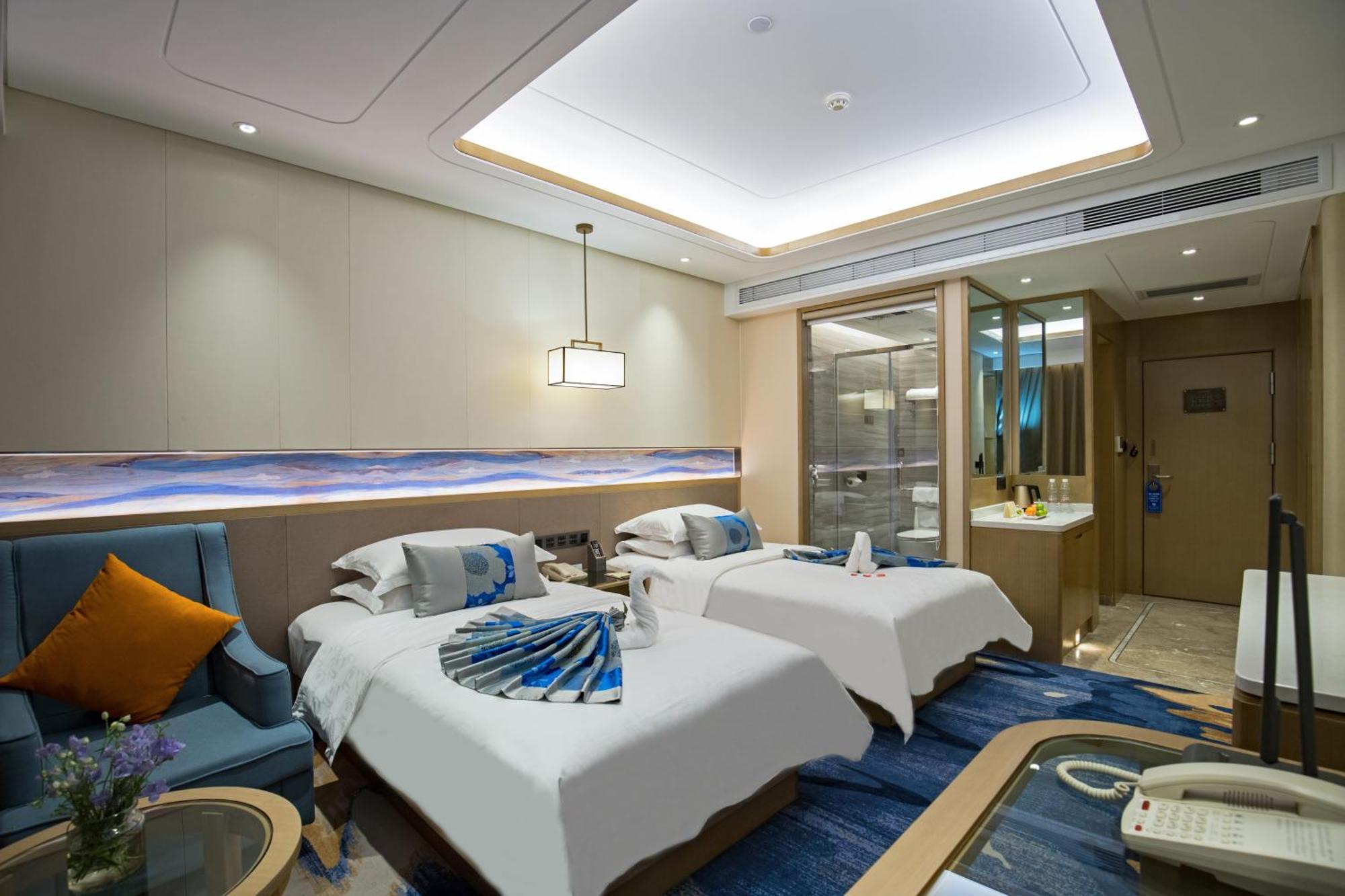 Kunming Golden Spring Hotel Экстерьер фото