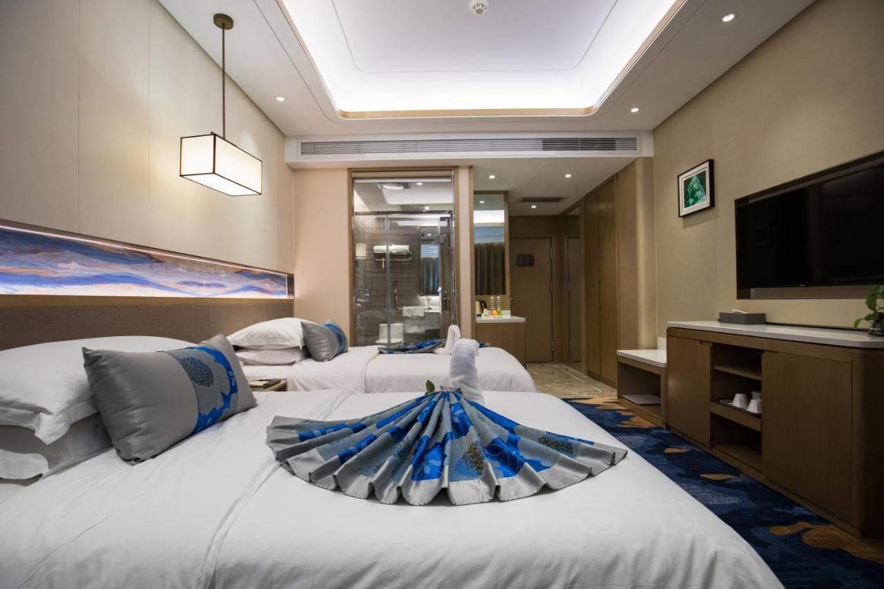 Kunming Golden Spring Hotel Экстерьер фото