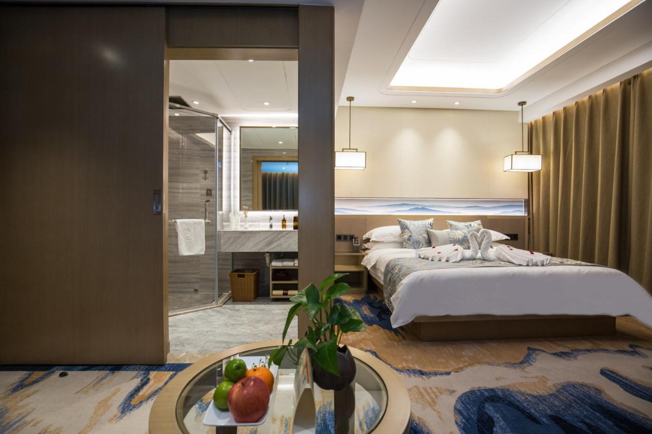 Kunming Golden Spring Hotel Экстерьер фото